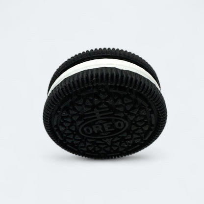 Cookie keychain for AirTag