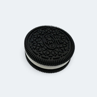 Cookie keychain for AirTag